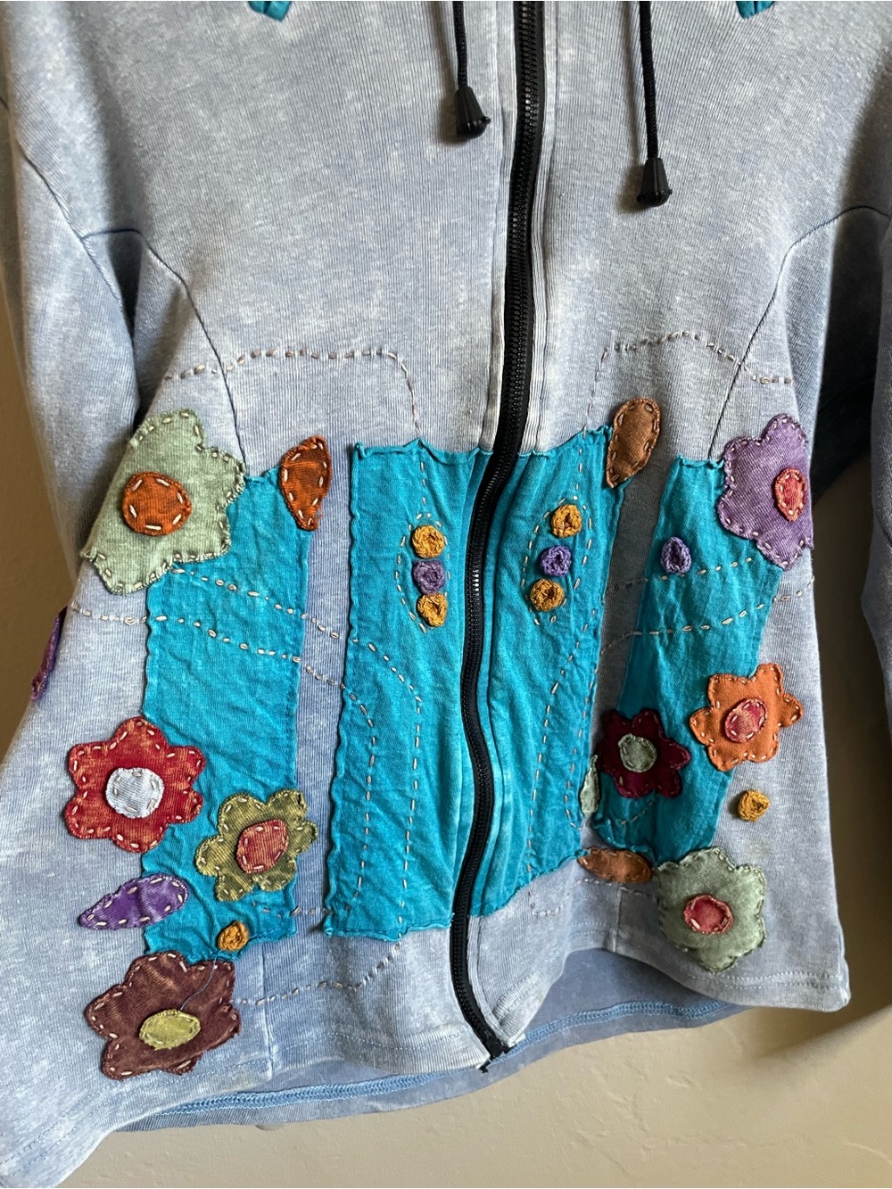 Vintage Gray Zip-Up Hoodie with Teal Panel & Multicolor Floral Patchwork S/M - Picture 3 of 10